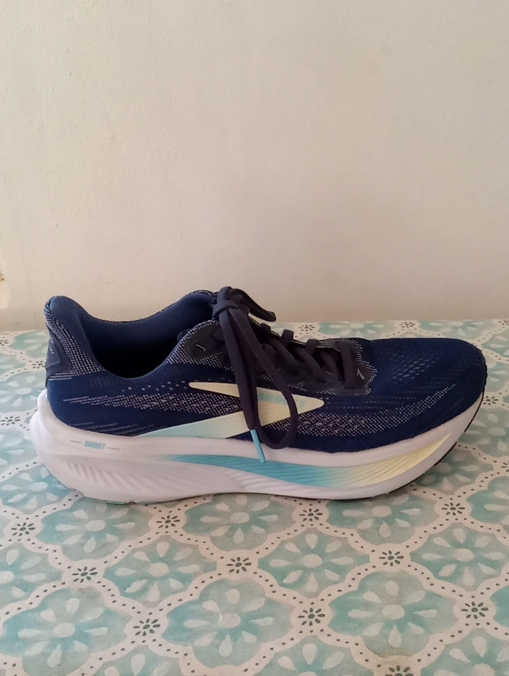 Brooks Ghost 17 Women's 8 1/2 Super Comfortable
